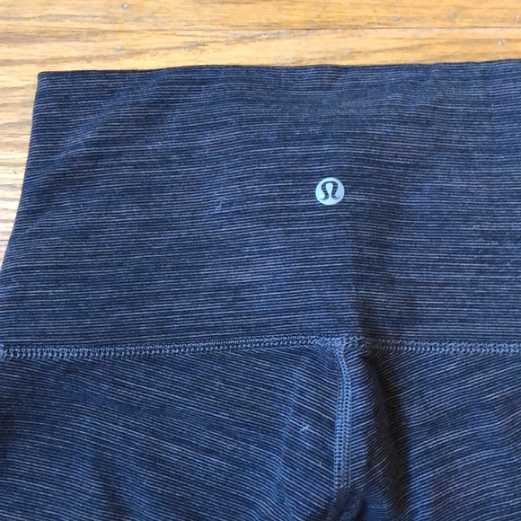 Lululemon cropped leggings - Picture 3 of 5
